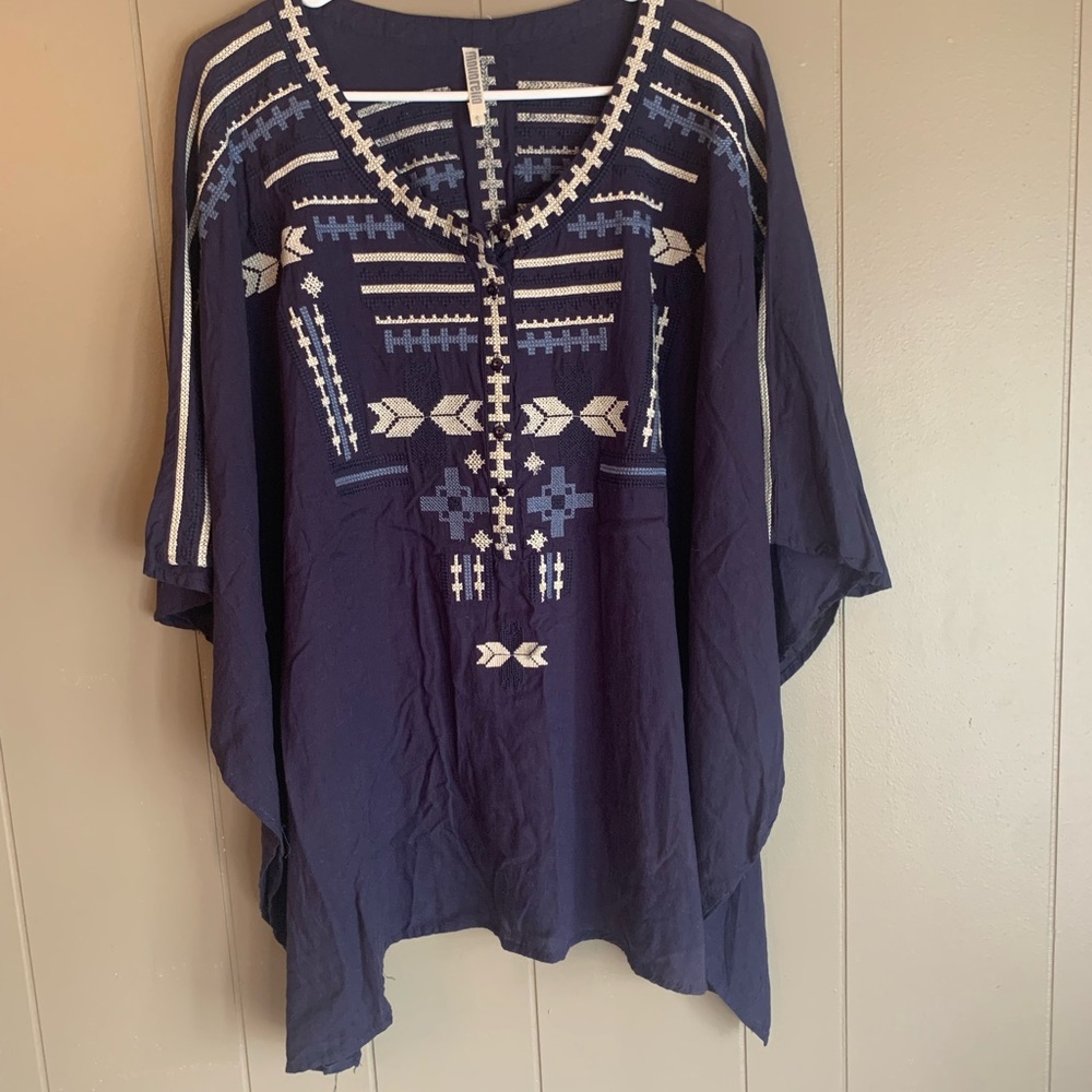 monoreno Navy Blue Embroidered Women's Top